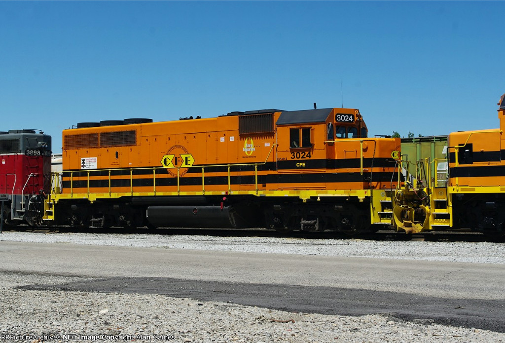 CF&E GP40-2 3024